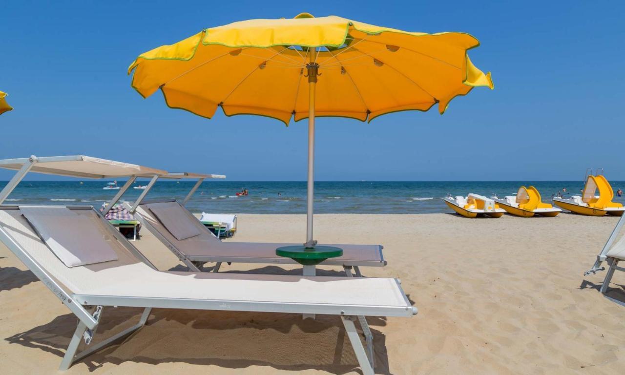 Hotel Villa Rinaldini Rimini Buitenkant foto