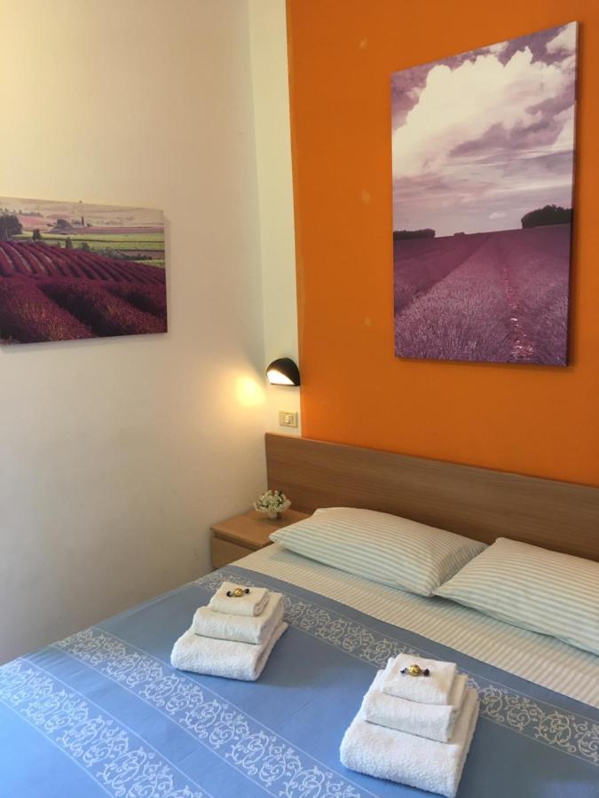 Hotel Villa Rinaldini Rimini Buitenkant foto